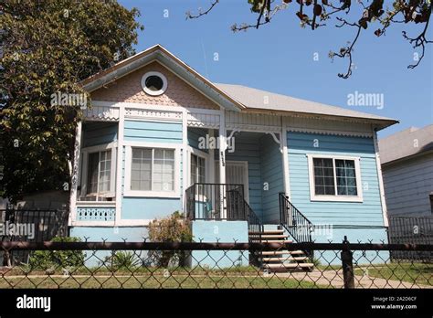 why are there so many big generic houses in california